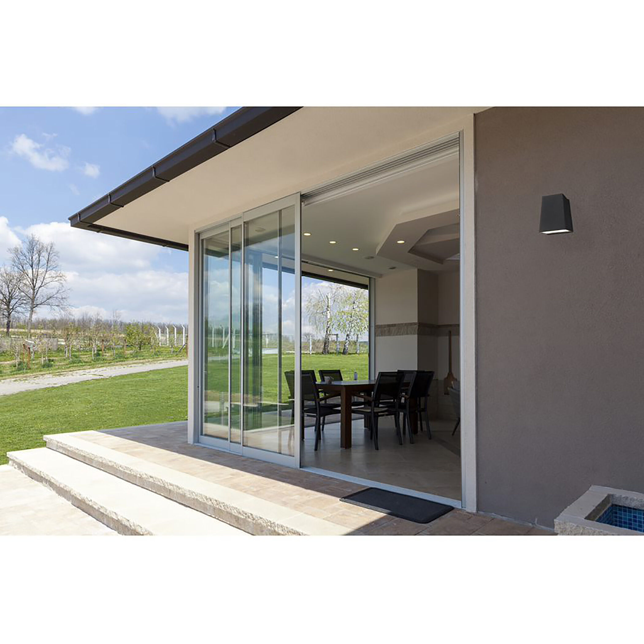 Edge Wall Sconce Wall Light in Black