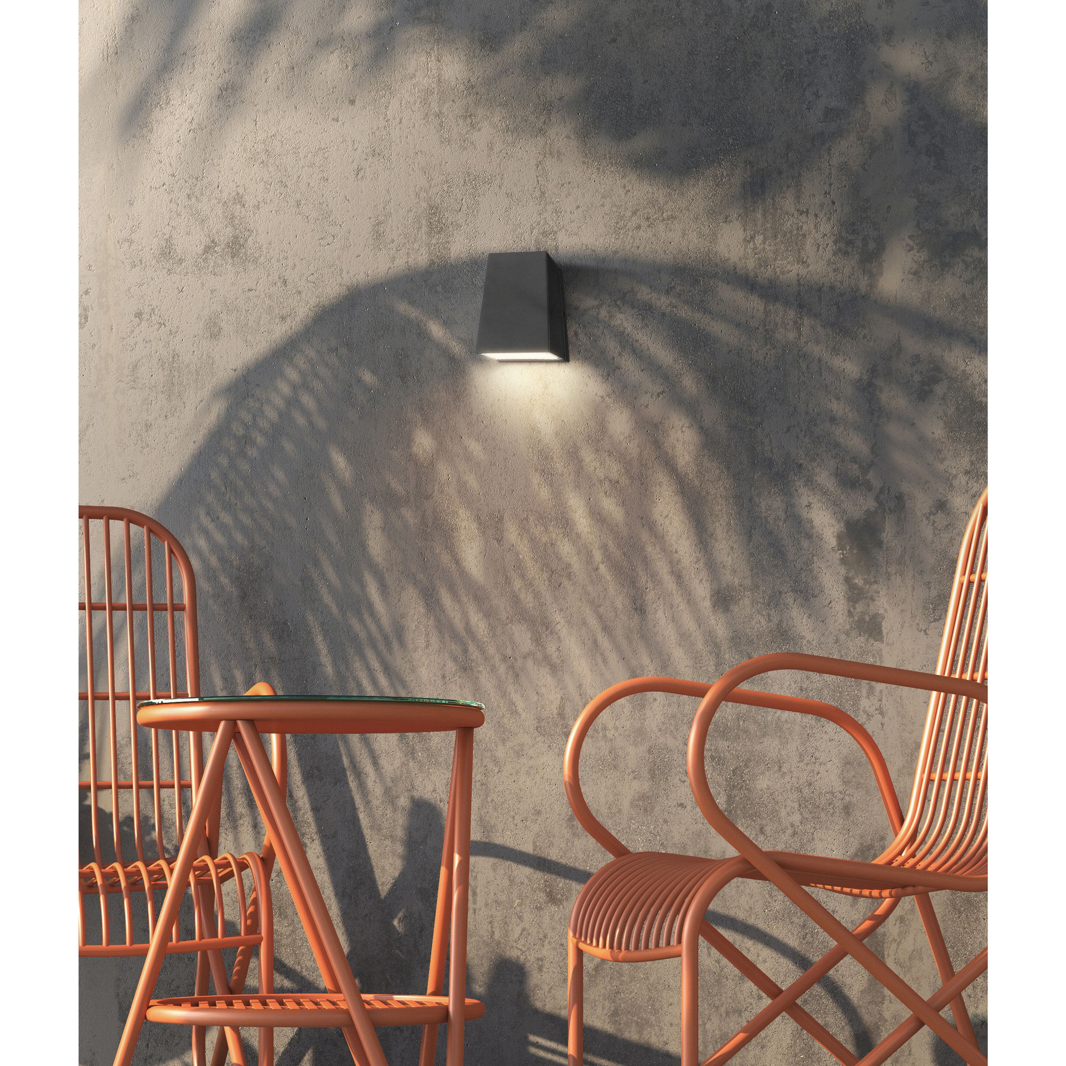 Edge Wall Sconce Wall Light in Black